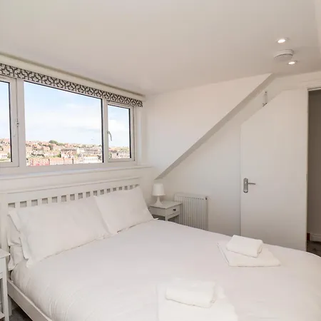 View Γουίτμπι